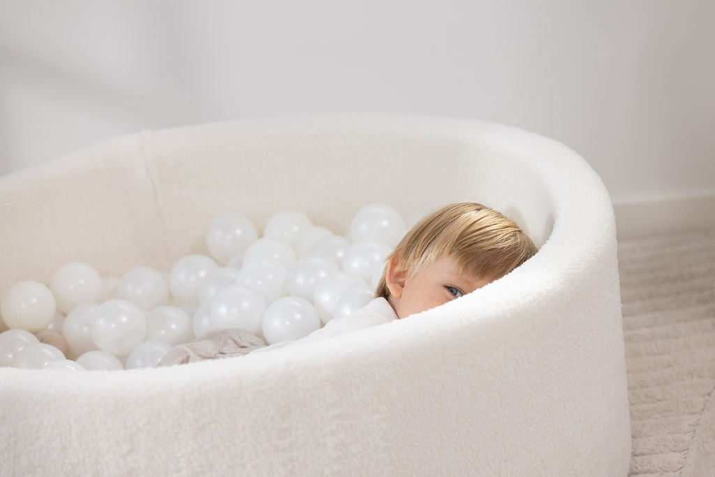 Round Ball Pit - Teddy Creme (90x30)