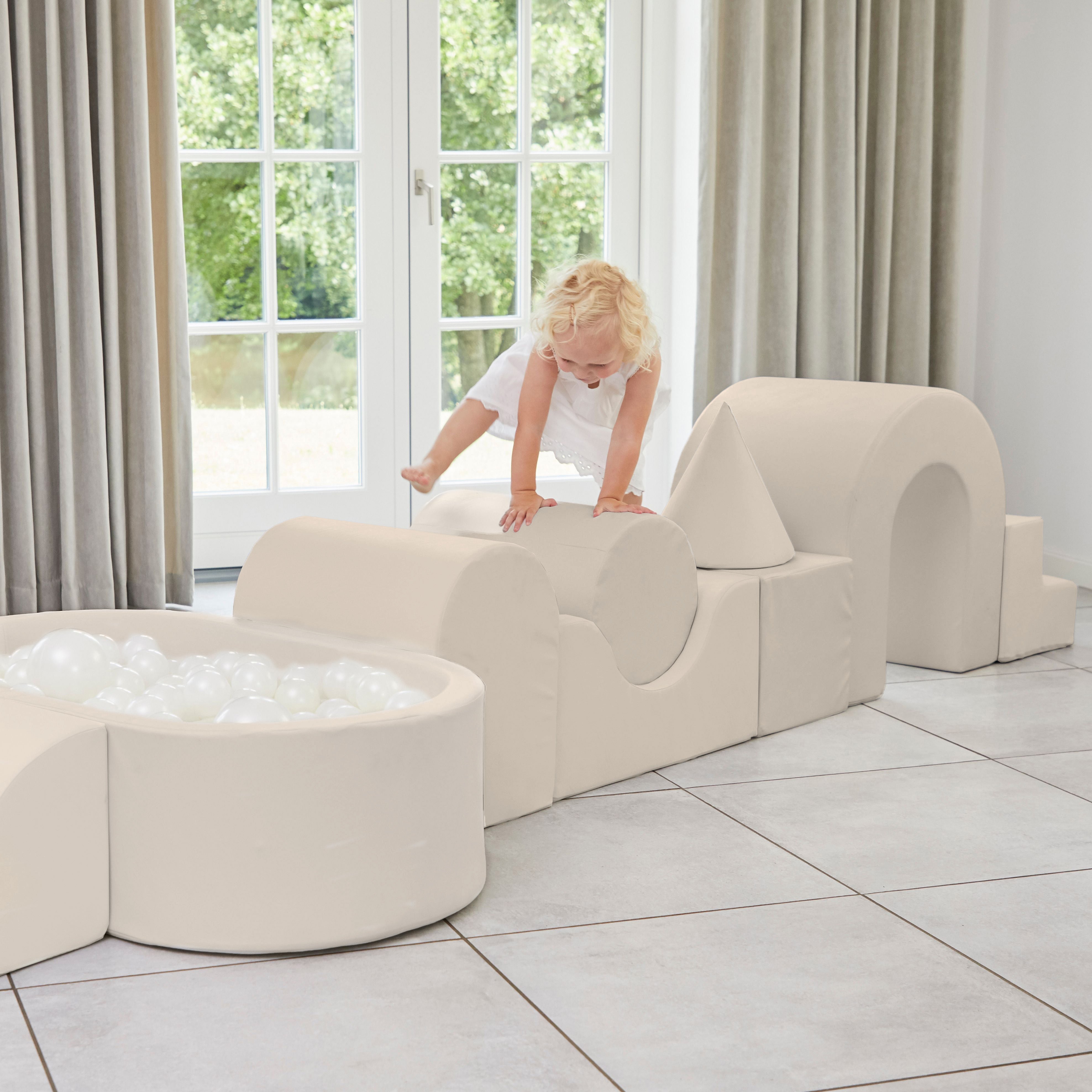 LUX Playset with Ball Pit - Beige - 9-Piece