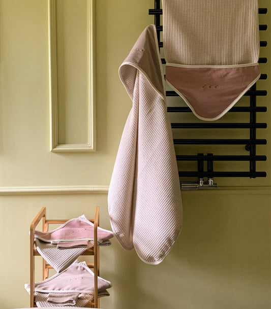 Soft Cotton Baby Towel Set with Waffle Texture Washcloth & Hood – Embroidered Sheep Design